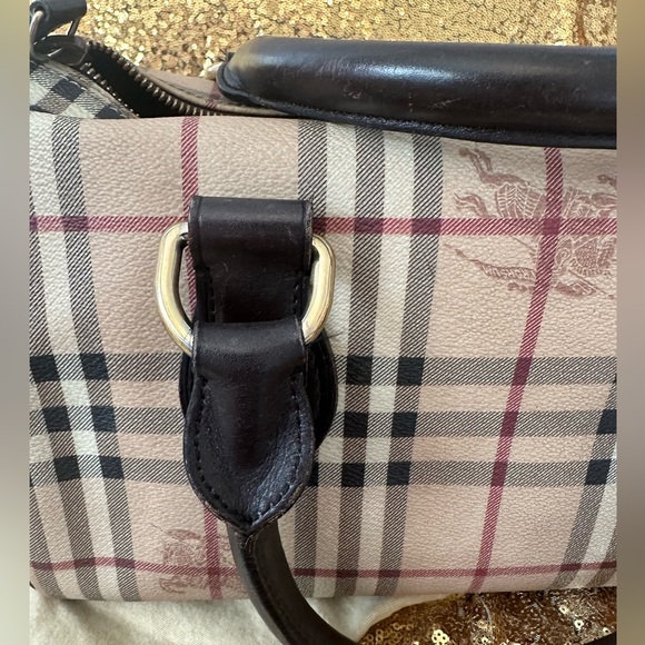 PRE-LOVED Authentic Burberry Vintage Checks Medium Bowling Bag - Picture 11 of 16